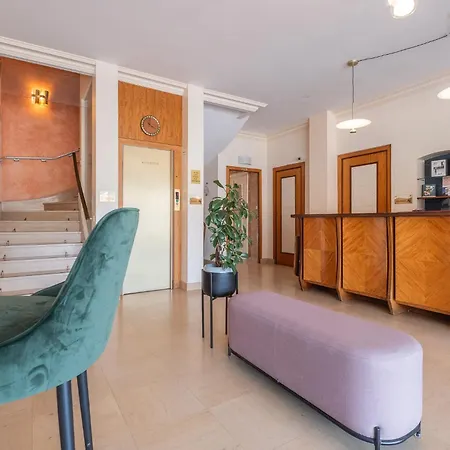 Hotel Cit'hotel Logis De Brou, En Bresse