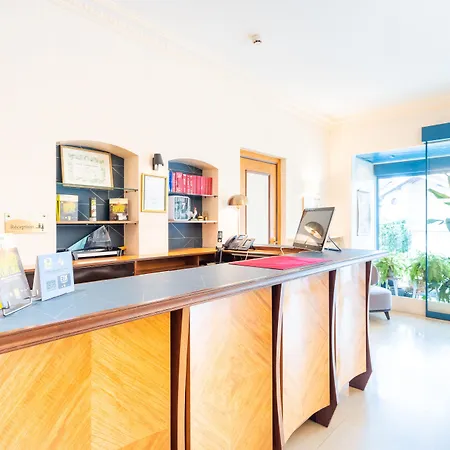 Cit'hotel Logis De Brou, En Bresse Otel 3*