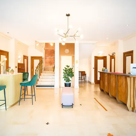 Cit'hotel Logis De Brou, En Bresse Renove En 2026 3*
