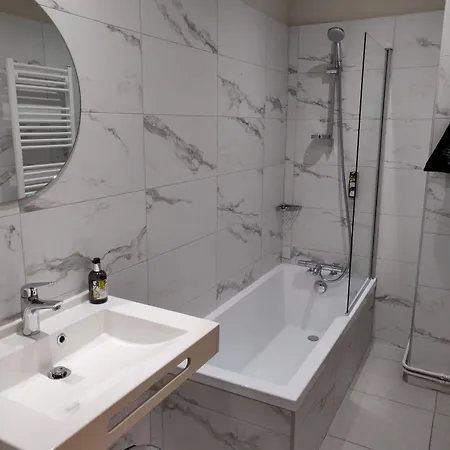 Cit'hotel Logis De Brou, En Bresse Renove En 2026 3*